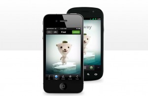 L'ours Fred de l'application M-way pour sensibiliser les conducteurs à la conduite verte.