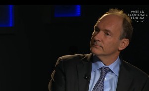 Tim Berners-Lee au sommet WEF de Davos. Dans la vidéo ci-contre, il s’exprime notamment sur les médias sociaux. Tim Berners-Lee au sommet WEF de Davos. Dans la vidéo ci-contre, il s’exprime notamment sur les médias sociaux.